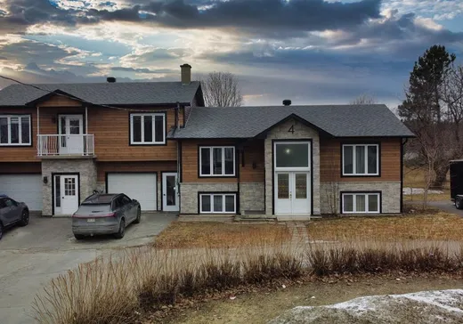 Bungalow à vendre - 4 Rue Claire, Coaticook, J0B1L0