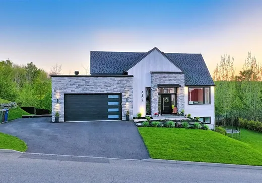 Bungalow à vendre - 563 Rue Rolland-Dion, Magog, J1X7T5
