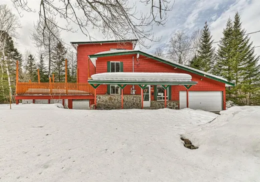 Two or more stories for sale - 1996 Av. J.-C.-Cloutier, Ste-Lucie, J0T2J0
