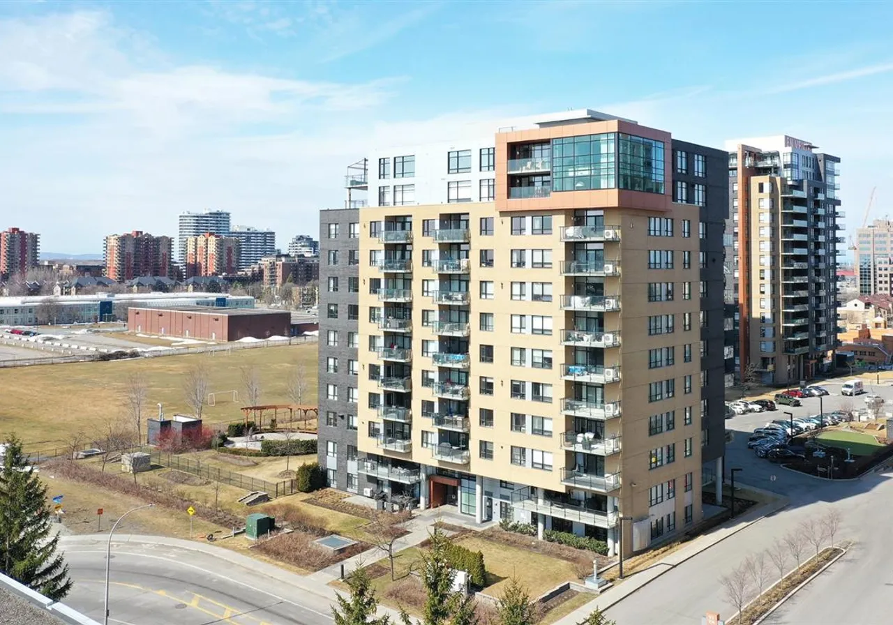 Condo for sale - 2875 Av. du Cosmodôme, Laval (Chomedey), H7T 0E3