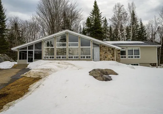 Maison à vendre - 1 Av. de Champfleury, Ste-Marguerite-Esterel, J0T 1E0