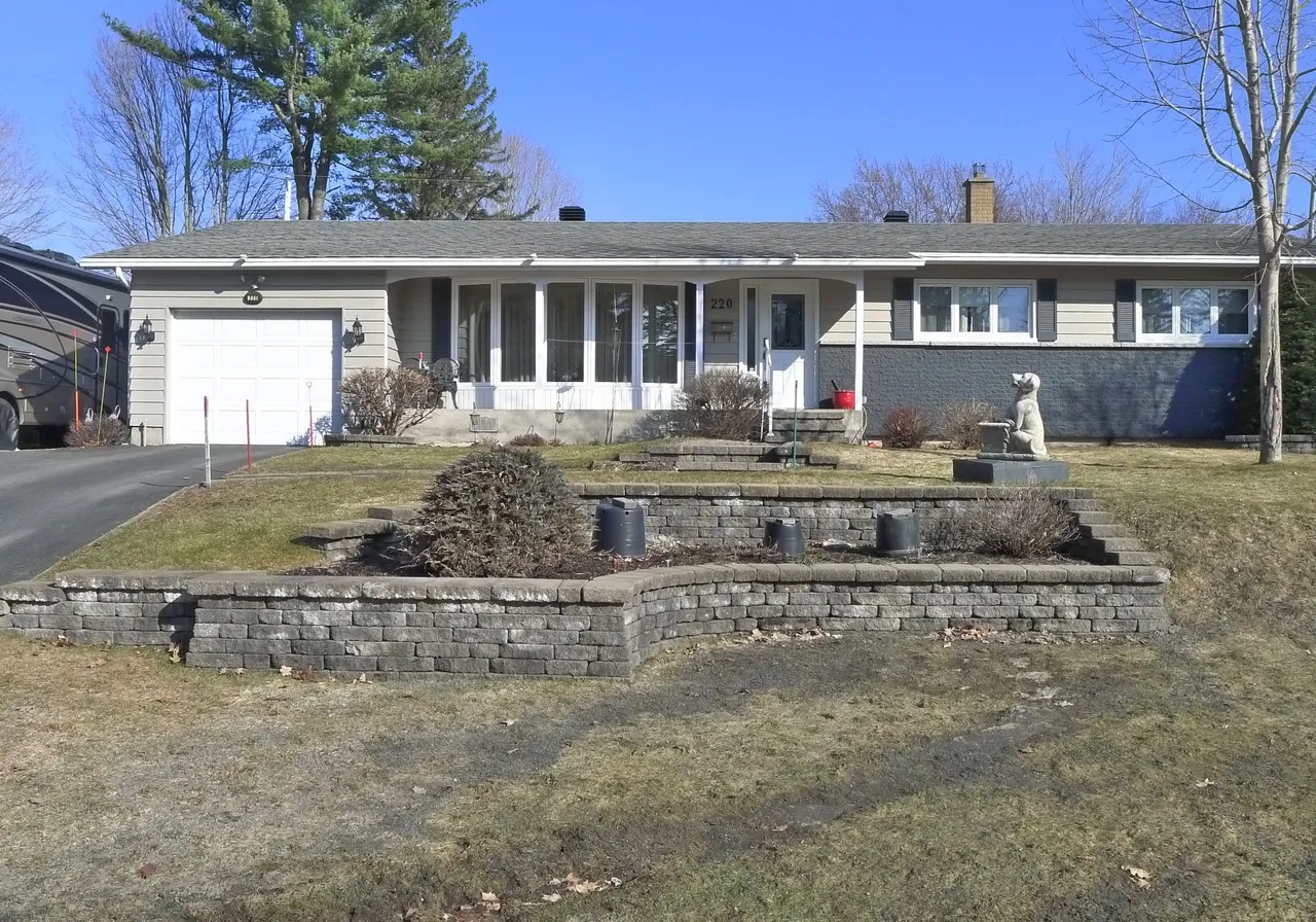 House for sale - 220 Rue Perreault, Victoriaville, G6P 5E9
