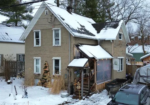 Maison à étages à vendre - 370 Rue Merry N., Magog, J1X2G5