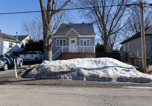 Bungalow à vendre - 19 17e Avenue, Sainte-Marthe-sur-le-Lac, J0N1P0