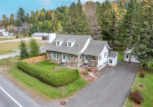 Bungalow à vendre - 1366-1368 Rue Labelle, Mont-Tremblant, J8E2N5