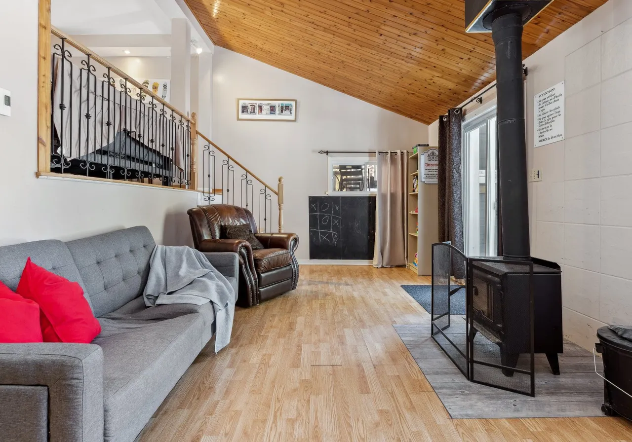 550 Ancien ch. du Lac-Ste-Rose — photo 3
