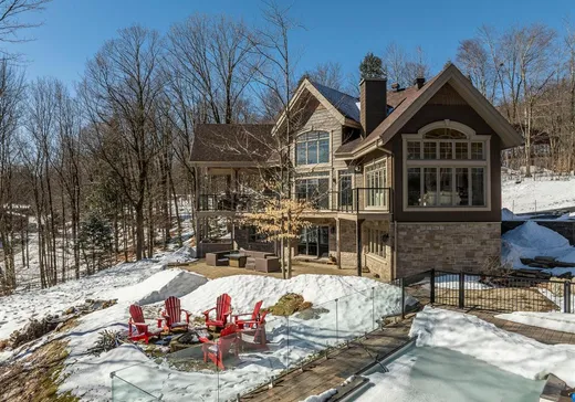 Maison à étages à vendre - 4 2e Rue, Eastman, J0E1P0
