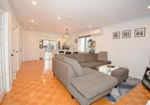 Maison à vendre - 162 Rue Beauvais, Saint-Constant, J5A 2M4