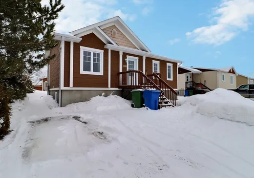 Two or more stories for sale - 740 Av. Gravel, Amos, J0Y1Z0