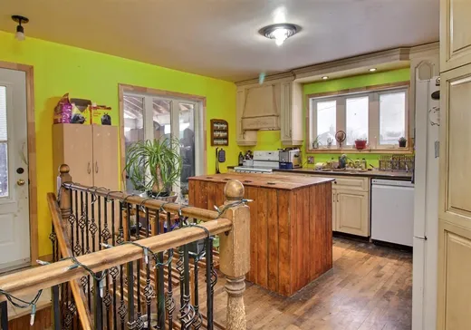 House for sale - 30 8e Avenue, Val des Sources, J1T 3B4