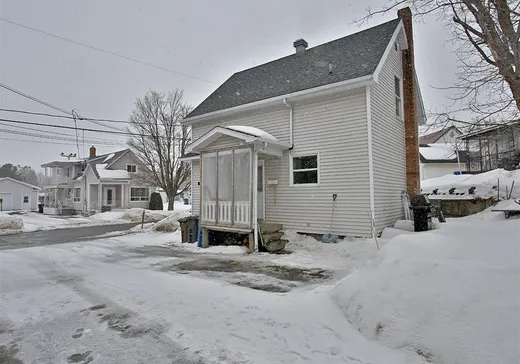 Maison à vendre - 421 Rue St-Joachim, Coaticook, J1A 2L6