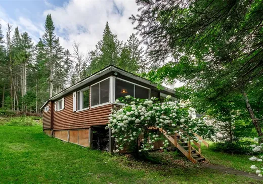 House for sale - 2237 Ch. du Village, St-Adolphe d'Howard, J0T 2B0