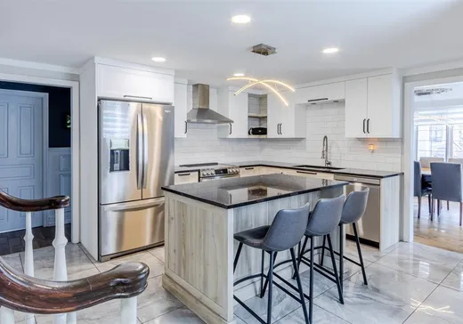 Maison à vendre - 250 Rue Principale, St-Romain, G0Y 1L0