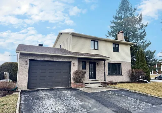 Maison à étages à vendre - 1065 Rue des Jacinthes, Sherbrooke, J1E1J9