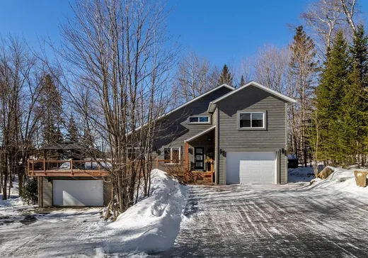 Maison à étages à vendre - 70 Ch. des Rochers, Saint-Sauveur, J0R1R1