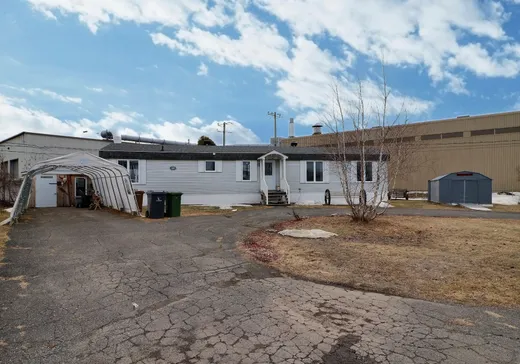 Maison à étages à vendre - 18 Place Ouellet, Drummondville, J2E1A6