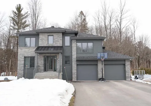 Two or more stories for sale - 202 Rue John-Ryan, Saint-Colomban, J5K0M9