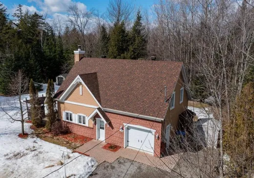 Maison à étages à vendre - 93 108e Rue, Magog, J1X0M6
