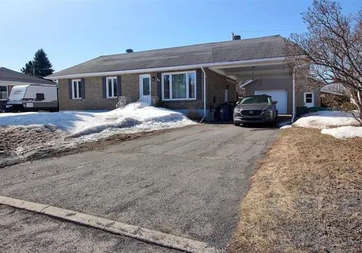 Cottage for sale - 98 Rue Denonville, Rivière-du-Loup, G5R4E8