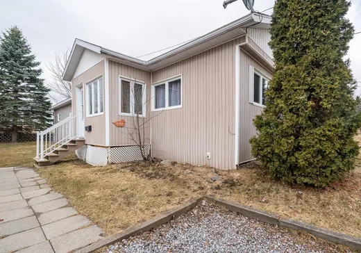 Maison mobile à vendre - 594 Rue Laurier, Asbestos, J1T2J3