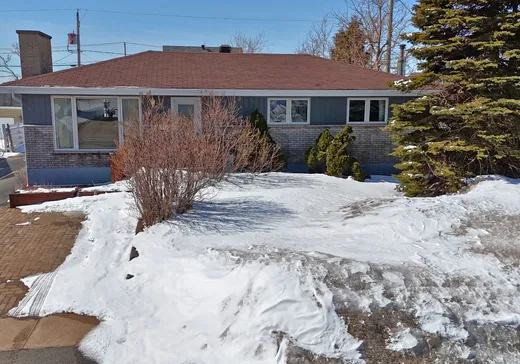 House for sale - 109 Av. Cartier, Sept-Îles, G4R 2S8