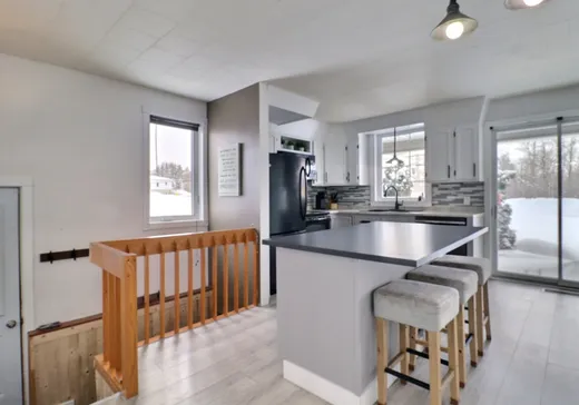 House for sale - 634 Av. Principale, Amos, J0Y 1C0