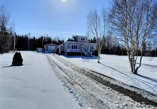 Un étage et demi à vendre - 1230 Boul. de Douglas, Gaspé, G4X2X1