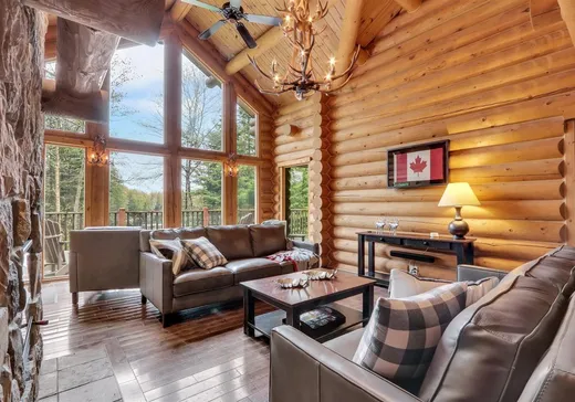 Two or more stories for sale - 620 Ch. des Pionniers, Mont-Tremblant, J0T1H0