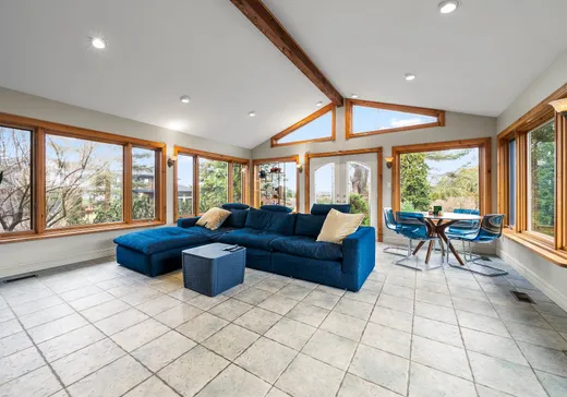 Maison à vendre - 335 Rue des Oeillets, Otterburn Park, J3H 6L3