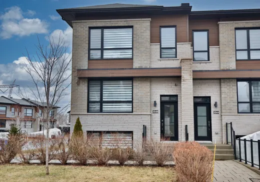 Two or more stories for sale - 3548 Rue Ulric-Dubois, St-Hubert, J3Y0V3