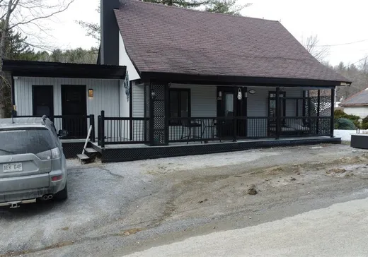 Two or more stories for sale - 540 Rue Champlain, Sainte-camille, J0A1G0
