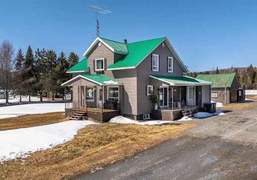 1 1/2 Storey for sale - 720 Route du Lac-Jerry, Packington, G0L1Z0