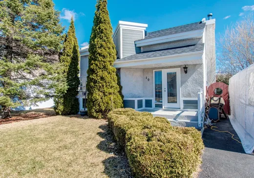 Two or more stories for sale - 10 Rue Viens, Saint-Constant, J5A1P7