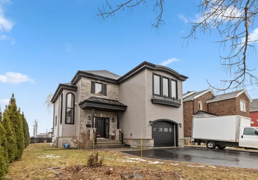 Two or more stories for sale - 2201-2203 Rue Henriette, Carignan, J3L4H6