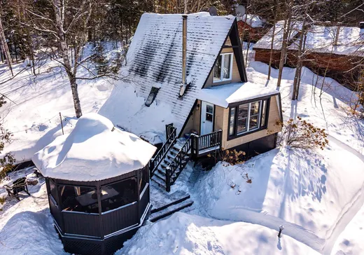 Maison à étages à vendre - 1 Rue de la Loutre, Sainte-Marguerite-du-Lac-Masson, J0T1L0