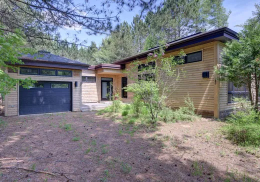Two or more stories for sale - 90 Allée de la Sérénité, Mont-Tremblant, J8E0G1
