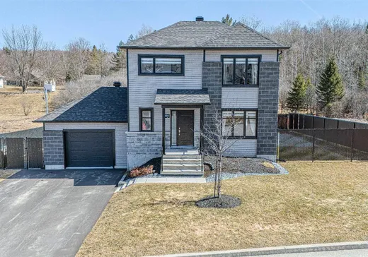 Maison à étages à vendre - 805 Rue Roger-Caron, Fleurimont, J1E0L4