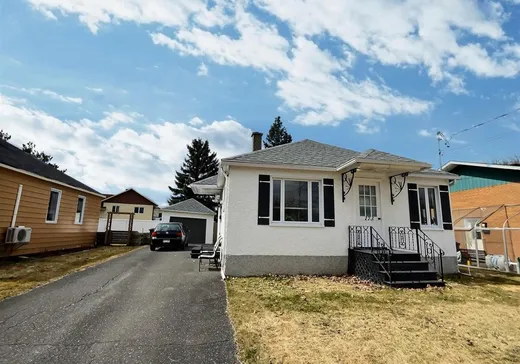 Bungalow à vendre - 173 Rue Lapointe, Drummondville, J2C1Y7