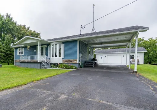 Bungalow à vendre - 108 Ch. Laroche, Val des Sources, J1T3M7