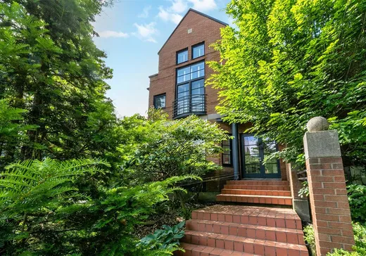 Maison à vendre - 672 Ch. Marie-Le Ber, Montréal (Verdun), H3E 1T3
