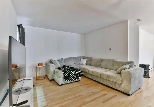 Maison à vendre - 20 Av. des Lacasse, Laval (Laval-sur-le-lac), H7K 1J1
