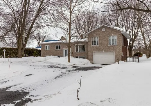 Bungalow à vendre - 120 Boul. Lacombe, Le Gardeur, J5Z3C3