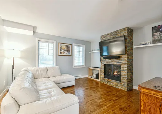 Maison à vendre - 1017 Rue Sir-Wilfrid-Laurier, Prévost, J0R 1T0