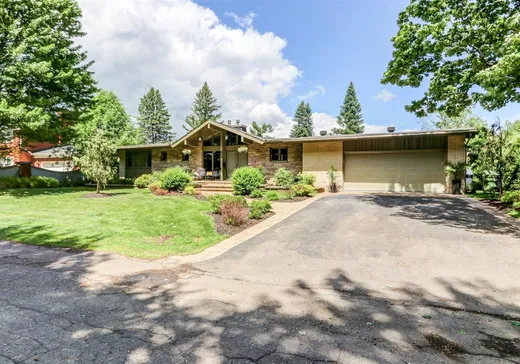 Bungalow à vendre - 645 Rue Watson, Lachute, J8H4H1