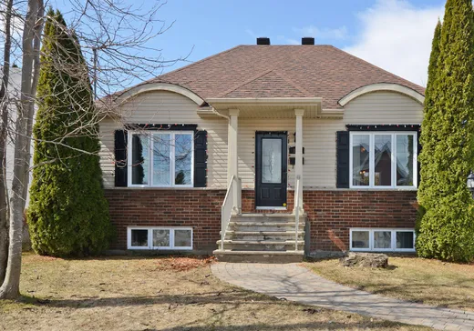 Maison à étages à vendre - 197 26e Avenue, Saint-Zotique, J0P1Z0