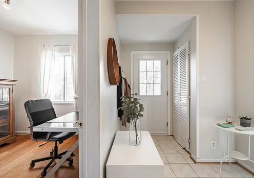Maison à vendre - 1069 Rue Trudeau, Montréal (Saint-Laurent), H4N 2B9