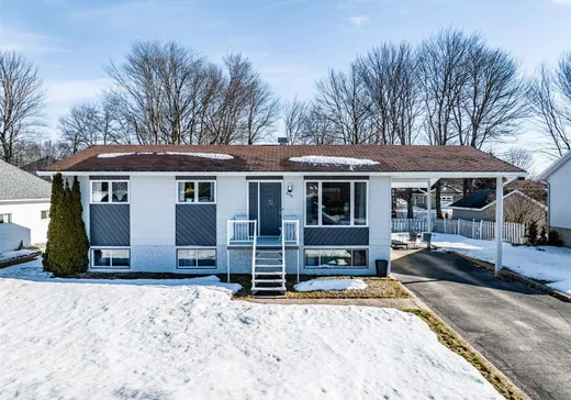Bungalow à vendre - 630 Rue Murielle, St-Louis-De-France, G8T8G3
