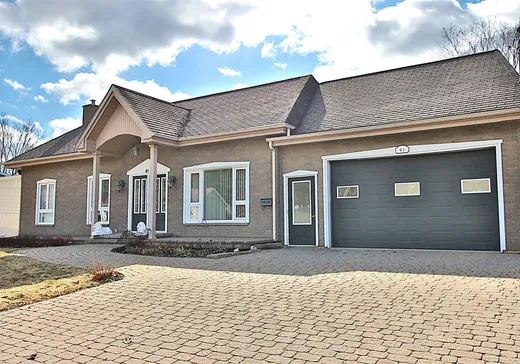 Bungalow for sale - 61 Rue Fréchette, Danville, J1T4B7