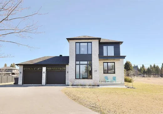 Maison à étages à vendre - 39 Rue Lecours, Saint-Christophe-D'Arthabaska, G6R1P3