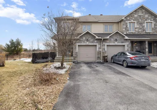 Two or more stories for sale - 263 Rue des Louveteaux, Gatineau, J9J0L1